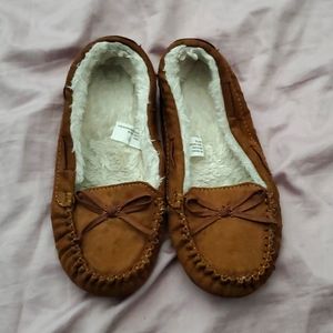 Cat & Jack Size 1 Brown Moccasins